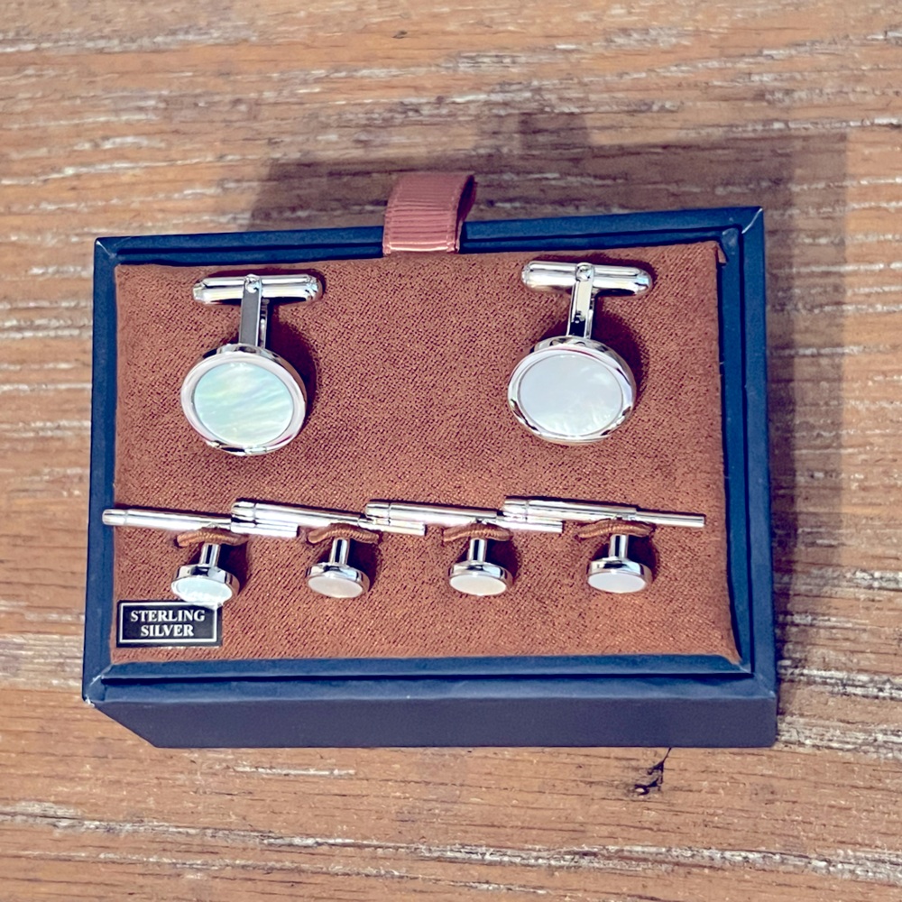David Donahue Sterling Silver Mother of Pearl Stud Set